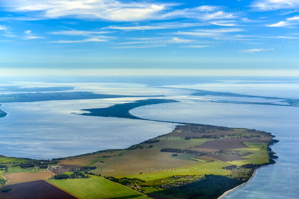 3637977 | DRANSKE 25.08.2016 Küsten- Landschaft am Sandstrand der der Ostsee in Dranske im Bundesland Mecklenburg-Vorpommern, Deutschland. // Coastline on the sandy beach of of Baltic Sea in Dranske in the state Mecklenburg - Western Pomerania, Germany. Foto: Gerhard Launer