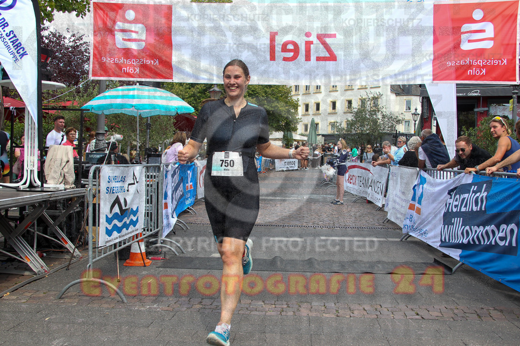 250824_1516_EV4_2775 | Sportfotografie im Rhein-Sieg Kreis, Köln, Bonn, NRW, Rheinland Pfalz, Hessen, etc. Unser Tätigkeitsfeld umfasst den Laufsport vom Volkslauf über den Marathon, Duathlon, Triathon bis zum Ultralauf wie Kölnpfad Ultra oder Schindertrail.