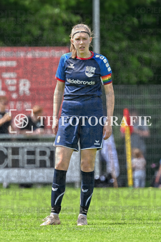GER, FC Hauingen - SV Waldhaus, Frauen-Fussball, Rothaus Bezirkpokal, Finale, Saison 2024/2025, 29.05.2025 | Jeanette-Elisabeth Bolz (FC Hauingen, #06)GER, FC Hauingen - SV Waldhaus, Frauen-Fussball, Rothaus Bezirkpokal, Finale, Saison 2024/2025, 29.05.2025Foto: TH Fotografie/Thomas Hess