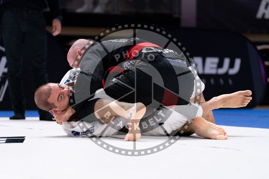 20241013PBB3416 | Athletes compete during the AJP Tour Europe Continental Jiu-Jitsu Amateurs & Masters Championship on October 13, 2024 in Almere near Amsterdam, Netherlands. © Chiara Dazi / photoblackbelt