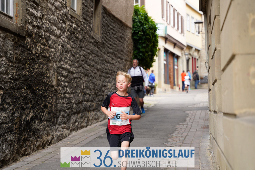 Stadtwerke Schüler und Jugendlauf 1,7km | 3koenigslauf 2022 Stadtwerke Schüler und Jugenlauf 1,7km - Realisiert mit Pictrs.com