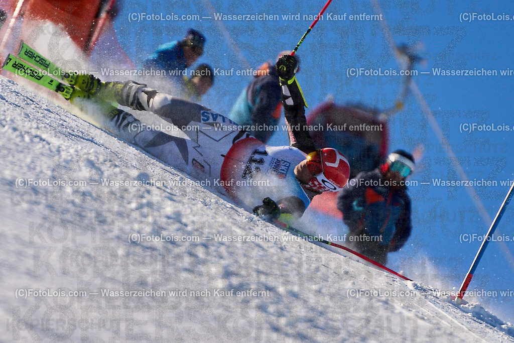 ALP4789_MASTERS-Cup_GS-A Herrn_Katigiannis Apostolos | (C)FotoLois.com, Alois Spandl. FIS Masters-Cup Wildschönau, Giant Slalom auf der Piste Schatzberg GS, Siegerehrung auf dem Dorfplatz Niederau, Sa 13. Januar 2024.