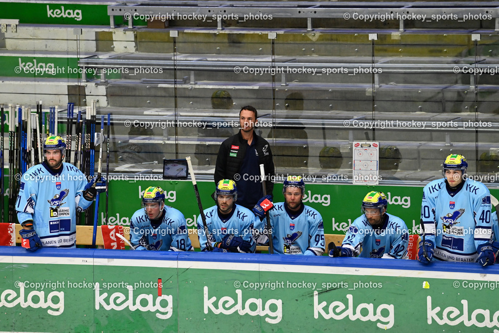 EC iDM Wärmepumpen VSV vs. KHL Sisak | Spielerbank EC VSV, Marco Pewal Assistant Coach EC VSV, Baustelle, EC iDM Wärmepumpen VSV vs. KHL Sisak, EC iDM Wärmepumpen VSV vs. KHL Sisak am 02.09.2025 in Villach (Stadthalle Villach), Austria, (Photo by Bernd Stefan)