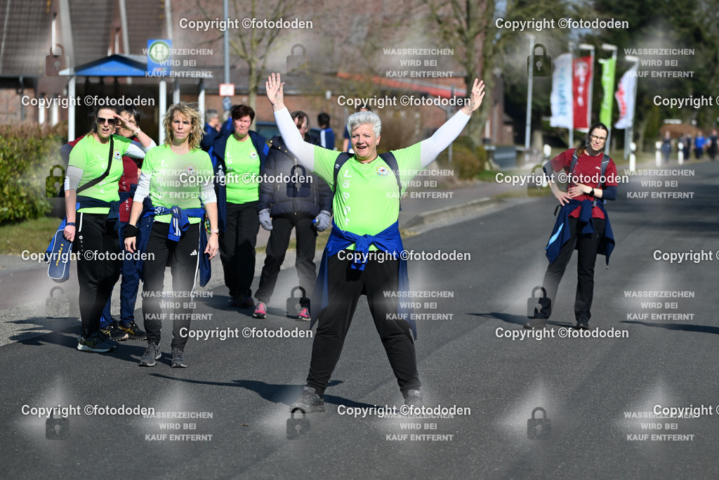 DSC_0901 | Ute Sukowski (mitte) / Stedesdorf 