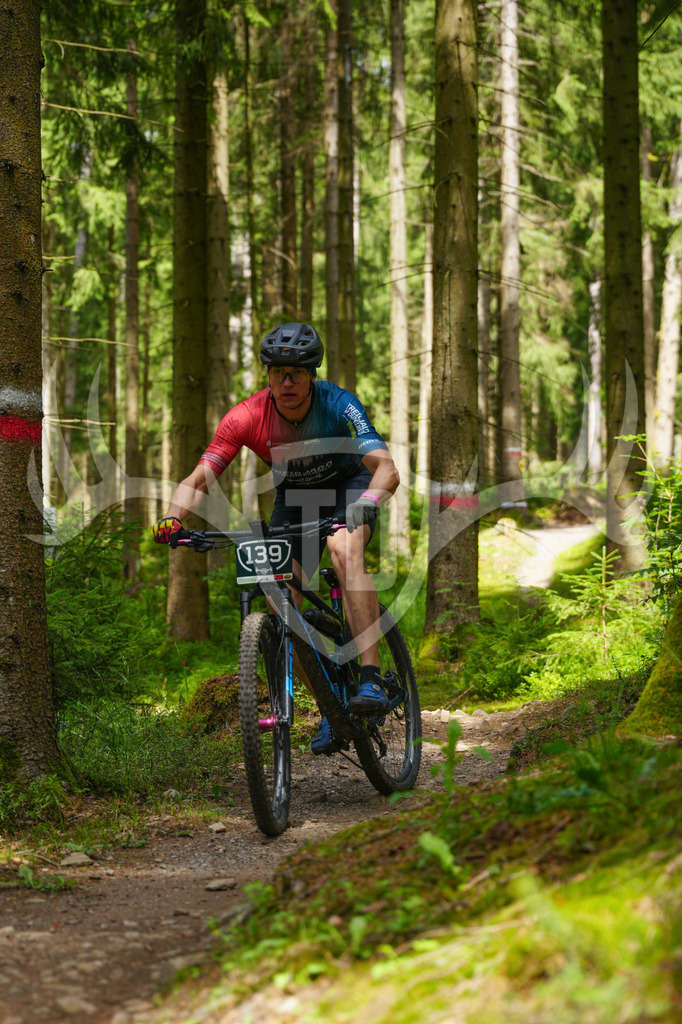 FC603638 | Fotogalerie der Treibjagd im Dunkelwald - Dein MTB Etappenrennen im Erzgebirge - Realisiert mit Pictrs.com