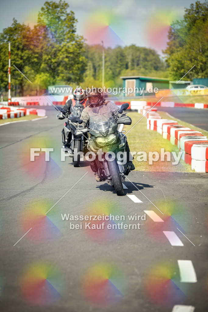 OBK_Mai_Justin_Uwe-10430 | Hier findet Ihr Bilder von Touristenfahrten auf der Nürburgring Nordschleife oder von anderen Veranstaltungen die ich besucht habe. Viel Spass beim Durch Schauen 