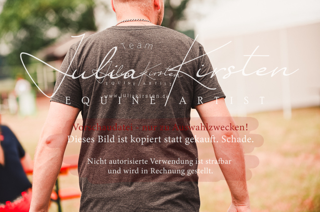 DSC_5733 | Pferde- und Turnierfotografie in Westsachsen. Pferdeportraits, Auftragszeichnungen und intuitive Kunst.