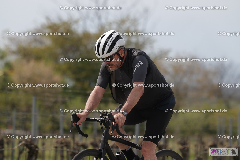 368A5735 | Neusiedlersee Radmarathon 2026@sportshot_your_pictrs #yourpictures#roadtowm2029 #nrm #neusiedlerseeradmarathon #neusiedlersee #neusiedlerseetourismus #burgenland #mörbisch #nrm26 #burgenlandtourismus #voglundco #poweredbyburgenlandtourismus #radsport #rad #marathon #ucigranfondo #visitburgenland #ucigranfondoworldseries