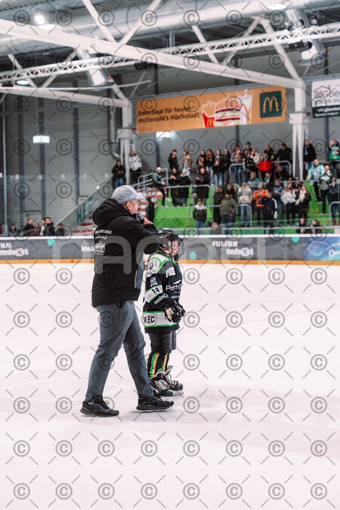 Alligators_vs_Stuttgart_16_11_2025-86 | Höchstadt Alligators Fotogalerie: Eishockey-Action aus Franken. Professionelle Spielfotos, Portraits & Stadionbilder zum Download. Jetzt entdecken! - Realisiert mit Pictrs.com
