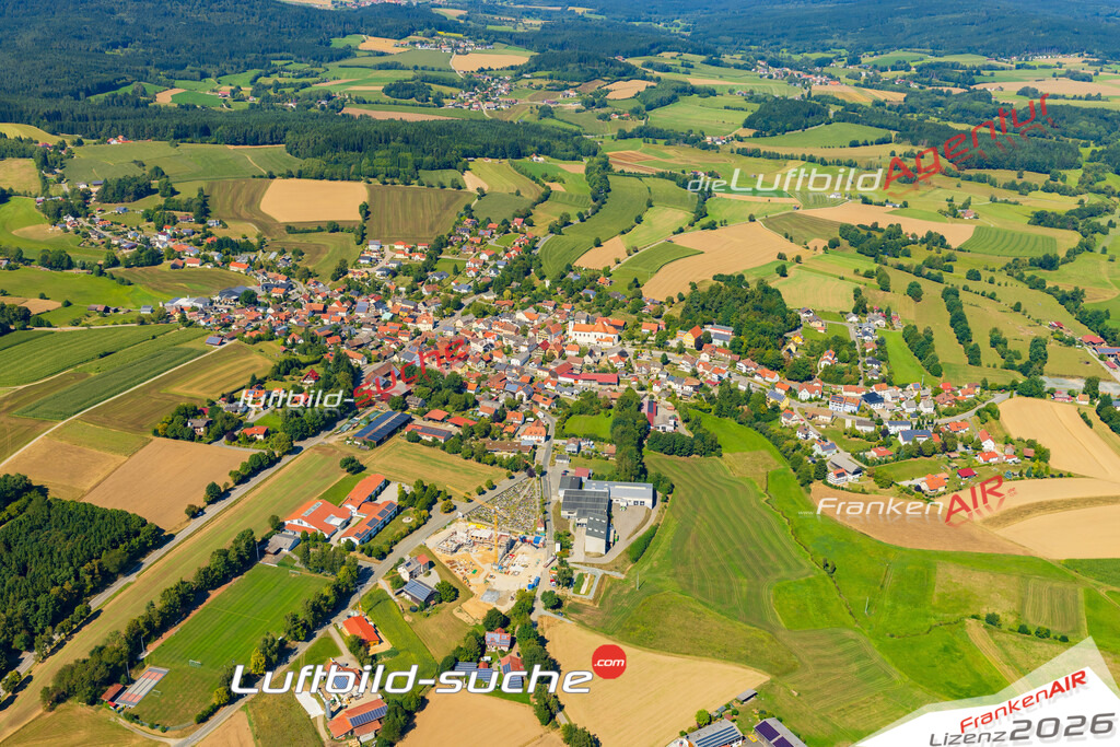 Luftaufnahme von Tiefenbach Vs Google Maps- Die Luftaufnahme wurde 2025 vom UL-Flugzeug heraus erstellt ( keine Drohne ) - Hochauflösende Luftaufnahme - für professionelle Ausdrucke geeignet. Die Geschenkidee !Mit Lizenz und Bildrechte bestellbar