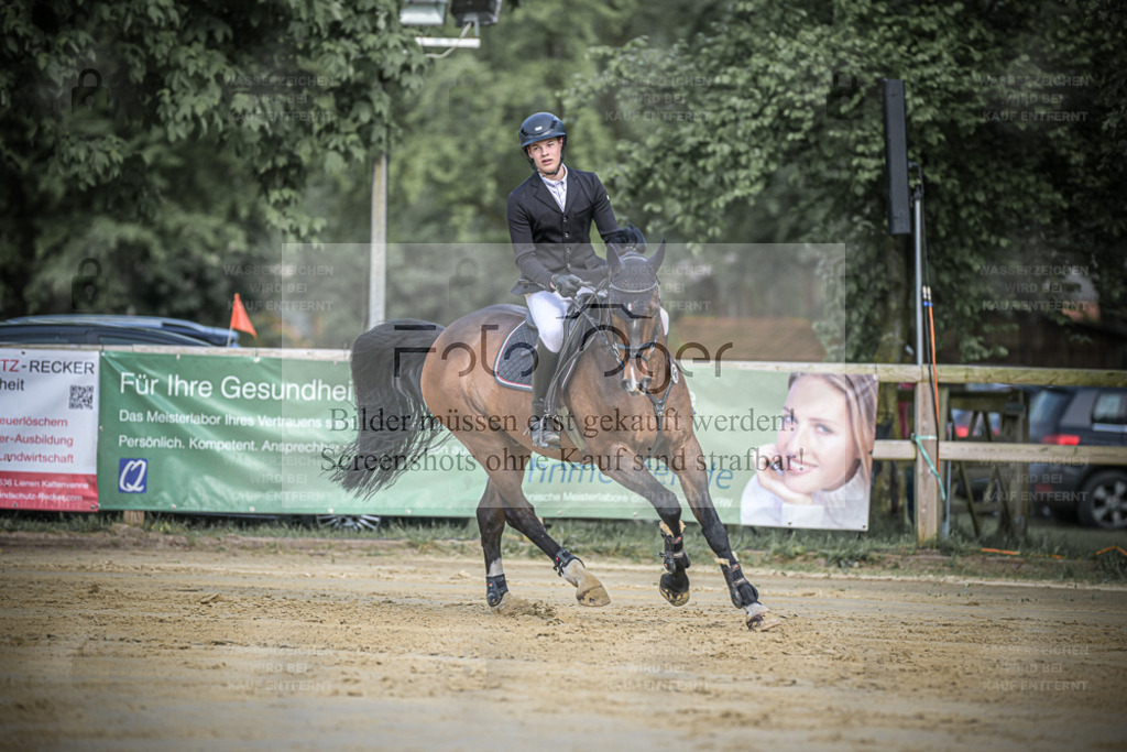 20240509-DOS_4051 | Entdecke hochwertige Reitturnierfotos von Foto Oger. Professionell, emotional und authentisch – jetzt Lieblingsmomente im Shop bestellen. - Realisiert mit Pictrs.com