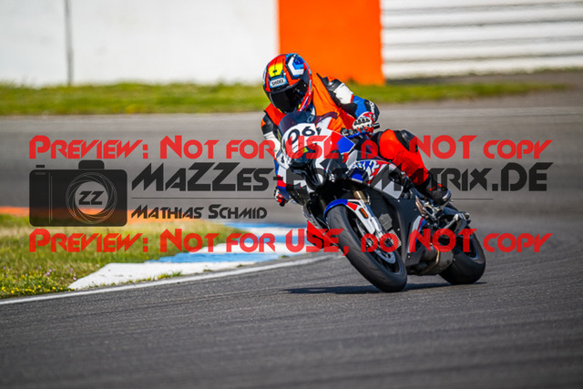 MaZZes_FotoMatrix_230410_6845 | INST