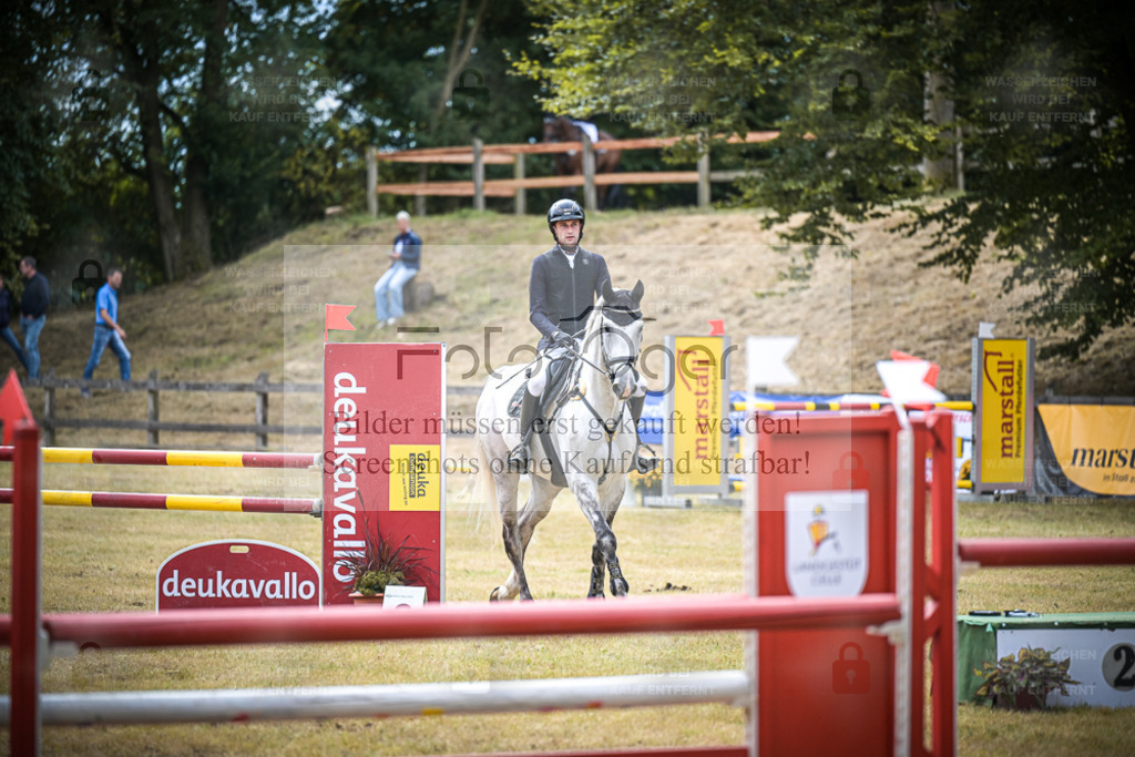 DOS_0582 | Entdecke hochwertige Reitturnierfotos von Foto Oger. Professionell, emotional und authentisch – jetzt Lieblingsmomente im Shop bestellen. - Realisiert mit Pictrs.com