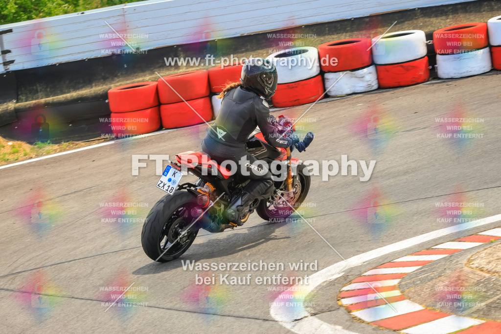 _DSK2665 | Hier findet Ihr Bilder von Touristenfahrten auf der Nürburgring Nordschleife oder von anderen Veranstaltungen die ich besucht habe. Viel Spass beim Durch Schauen 