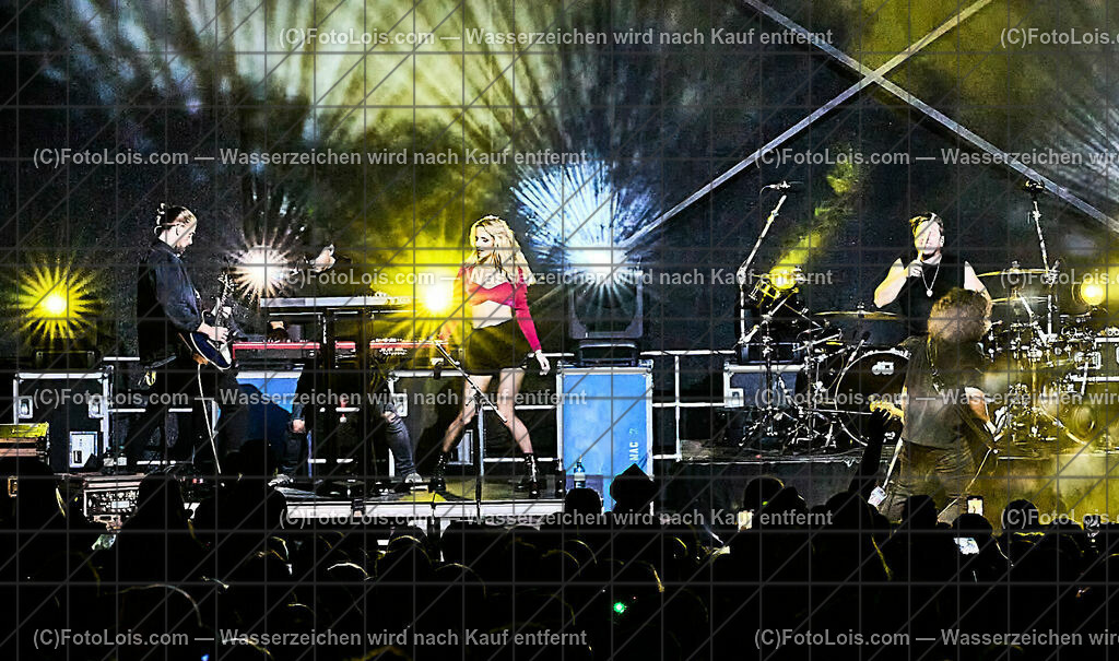 ALP8736_NASCHENWENG_Hollenstein | (C)FotoLois.com, Alois Spandl, Melissa NASCHENWENG auf BERGBAUERNTOUR beim KÖNIGSBERG OPEN AIR in Hollenstein, Sa 2. September 2023.