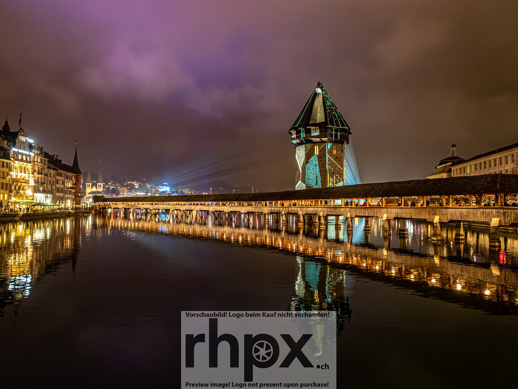 Lilu Lichtvestival 2026 | Stimmungsvolle Fotokunst aus Luzern. Erlebe den Pilatus, den See und die Stadt Luzern in exklusiven Aufnahmen in der Fotogalerie & Shop. - Realisiert mit Pictrs.com