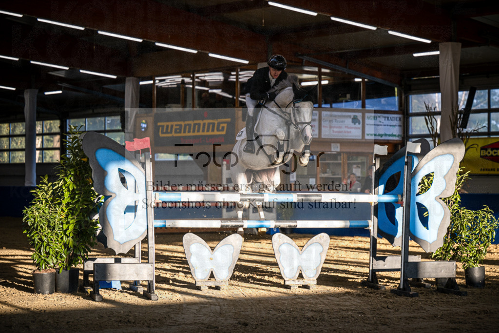 DOS_3415 | Entdecke hochwertige Reitturnierfotos von Foto Oger. Professionell, emotional und authentisch – jetzt Lieblingsmomente im Shop bestellen.Deutschlandweite Turnierfotografie. - Realisiert mit Pictrs.com