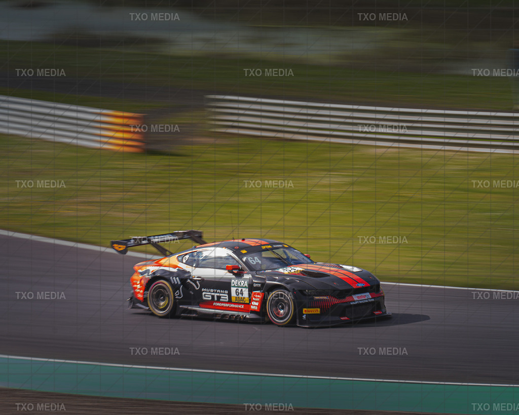 _TXM5358 | Exklusive Motorsport-Fotografie aus Leipzig von TXO Media – für Rennfahrer, Teams & Sponsoren. Sausemuth liefert starke Bilder, die Emotion zeigen. Jetzt buchen & glänzen! - Realisiert mit Pictrs.com