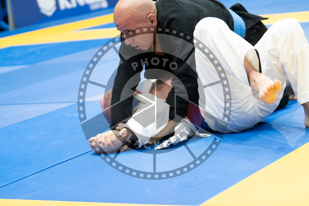 20240122PBB5270 | Fighters compete during the second day of the IBJJF European Championship in Paris, France, on January 22, 2024.