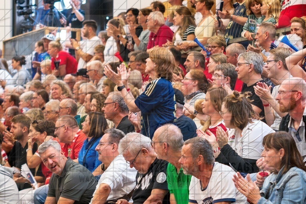 IHC 2026 - HC Hamburg vs. HØJ Elite | Zuschauer; IHC 2026 - HC Hamburg vs. HØJ Elite am 07.08.2026 in Sporthalle KGS, Schneverdingen - Realisiert mit Pictrs.com