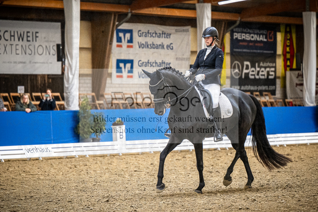 DOS_2775 | Entdecke hochwertige Reitturnierfotos von Foto Oger. Professionell, emotional und authentisch – jetzt Lieblingsmomente im Shop bestellen.Deutschlandweite Turnierfotografie. - Realisiert mit Pictrs.com