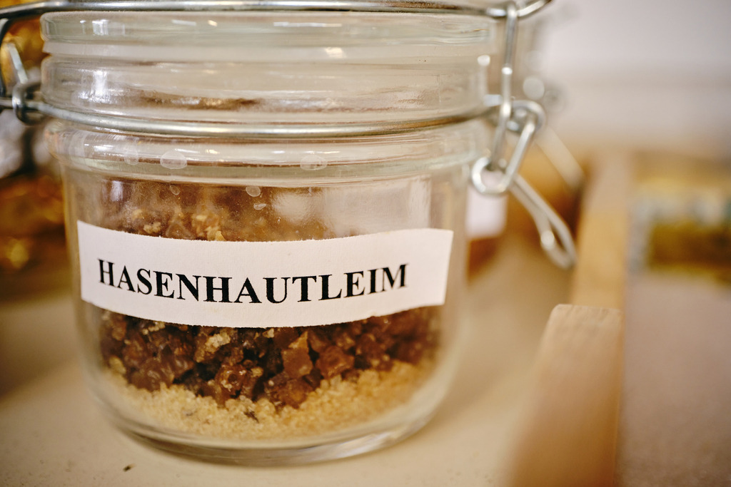 Bühlmayer Hofvergolder | WIen, Austria - April 29, 2025; C. Bühlmayer - K.u.K. Hofvergolder. - Realisiert mit Pictrs.com