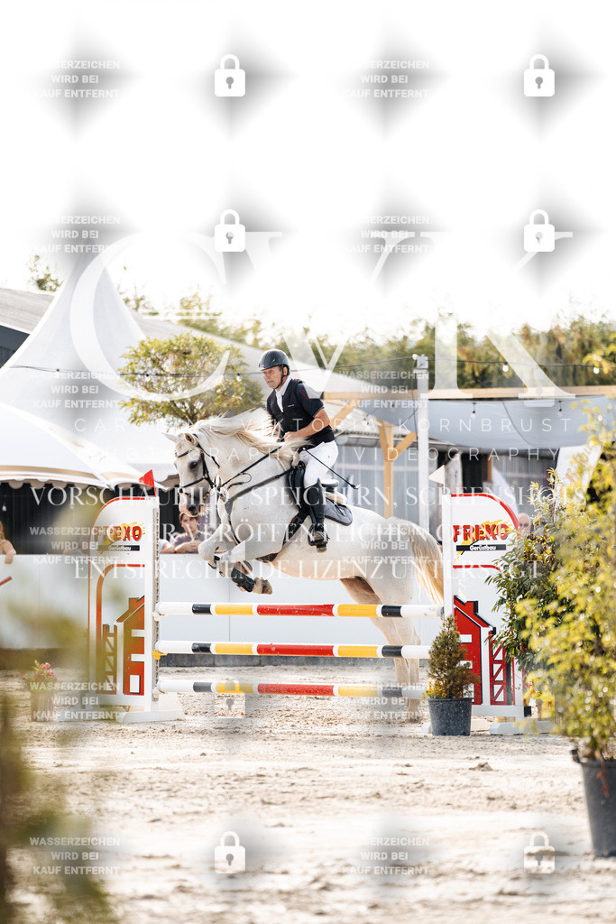 CK906491 | Turnierfotografie Pferdefotografie Trier Rheinland-Pfalz Pferdesport Reitsport Tierfotografie Sportfotografie Pferdevideo Pferdevideografie Equestrianvideography equestrianphotography  - Realisiert mit Pictrs.com