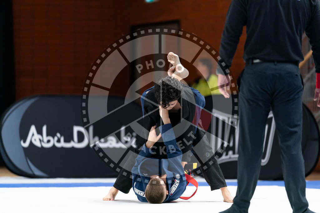 20241012PBB0851 | Athletes compete during the AJP Tour Europe Continental Jiu-Jitsu Youth Championship on October 12, 2024, in Almere near Amsterdam, Netherlands. © Chiara Dazi / photoblackbelt