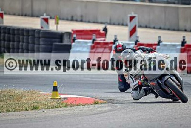 pube1627 | Professionelle Fotos von Sportveranstaltungen, aber auch Hochzeiten und anderen Events. - Realisiert mit Pictrs.com