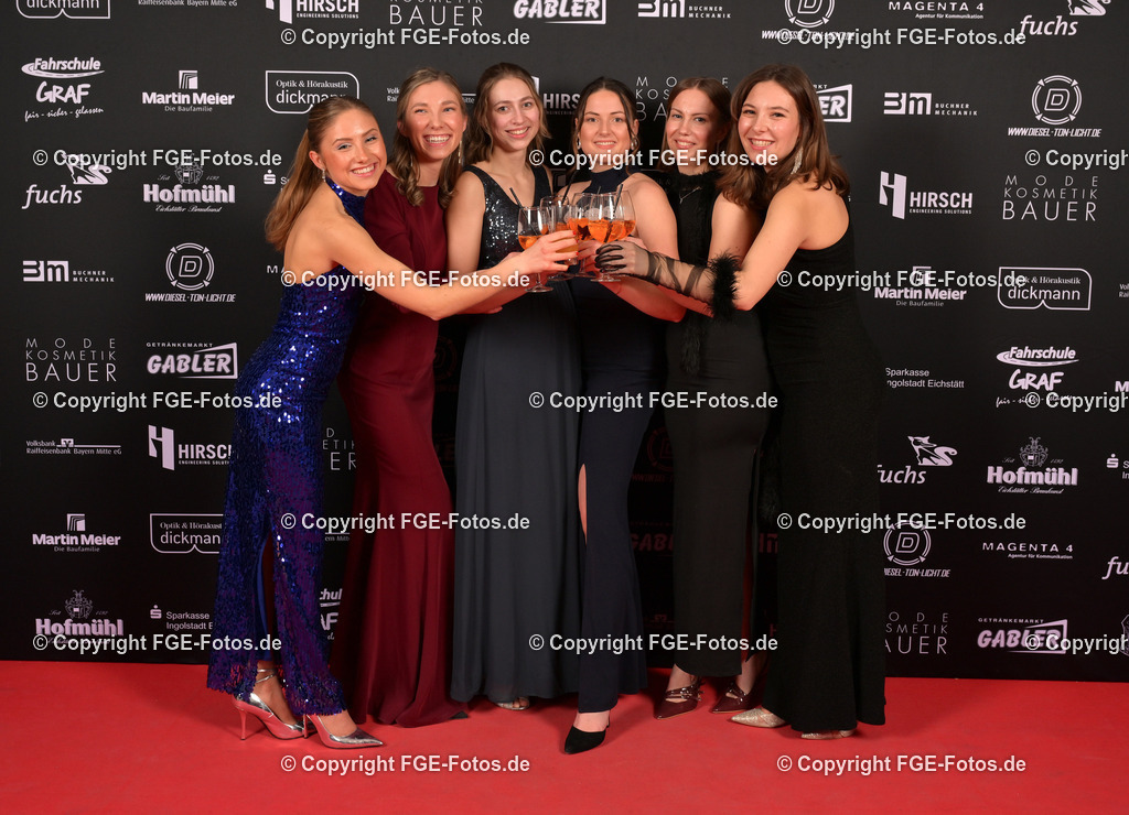 20240127-fge-fotos-0303 | Hofball der FGE am 27.01.2024 im Alten Stadttheater in Eichstätt. - Realisiert mit Pictrs.com