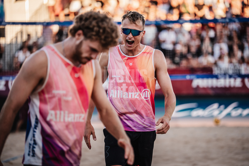 Beachvolleyball | Männer | Allianz German Beach Tour 2025 | Tourstop Berlin | 16.08.2025 | v.l. Luis Henrichs und Cedrik Moede jubeln