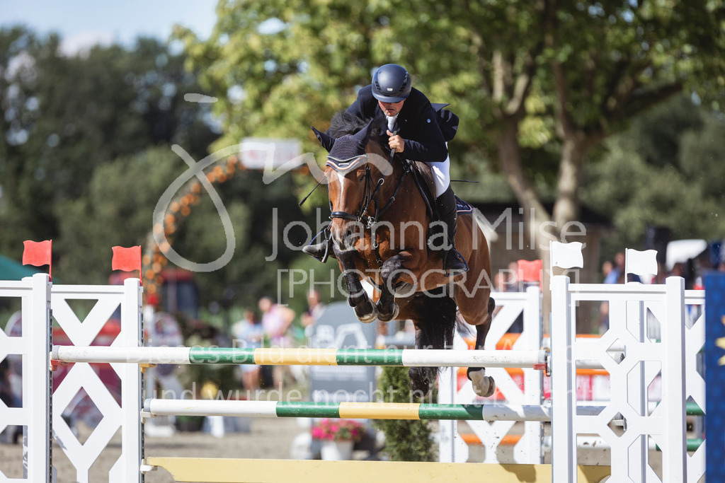 240714_BHO_GroßerPreis-682 | Deine schönsten Turniermomente als professionelle Fotos! Entdecke hochwertige Pferdesport-Fotografie im Online-Shop. Jetzt Fotos finden & bestellen!