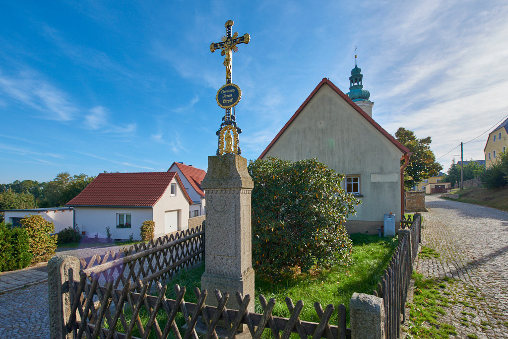 Die Kirche Ostro 01 | Bedeutsame Landschaften Deutschlands - Realisiert mit Pictrs.com