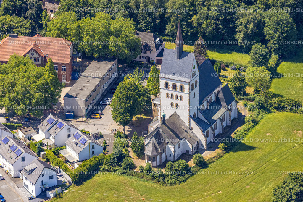 Dortmund220705823 | Luftbild, Kath. Kirche St. Josef, Gemeinschaftliche Widey-Schule, Kirchlinde, Dortmund, Ruhrgebiet, Nordrhein-Westfalen, Deutschland
