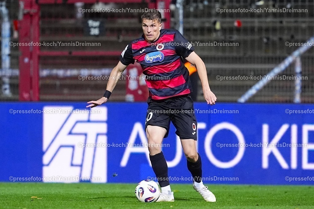 xYDR31102501105 | 31.10.2025, xydrx, Fußball, 3.Liga, FC Viktoria Köln - FC Ingolstadt 04, Saison 2025 2026, Sportpark Höhenberg: David Otto (FC Viktoria Köln #10)   DFB regulations prohibit any use of photographs as image sequences and or quasi-video.