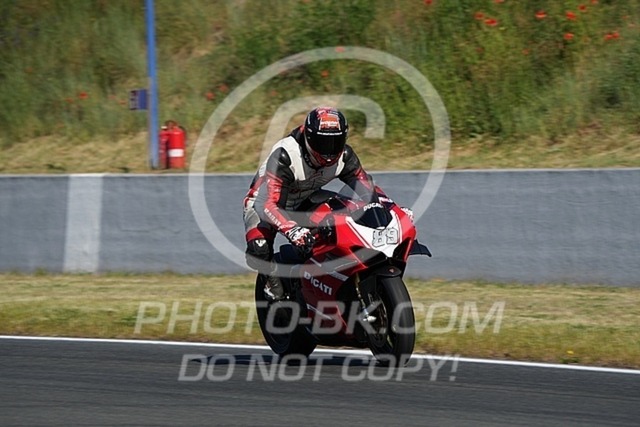 2025_05_13_PBK_22101 | Sportfotografie; SlowMotion; Video; Rennstrecke; Hafeneger; Speer; Racing; RSE; BMW; CBO; Trackday; Motorsportarena; Hockenheimring; Brno; Most; Barcelona; Valencia