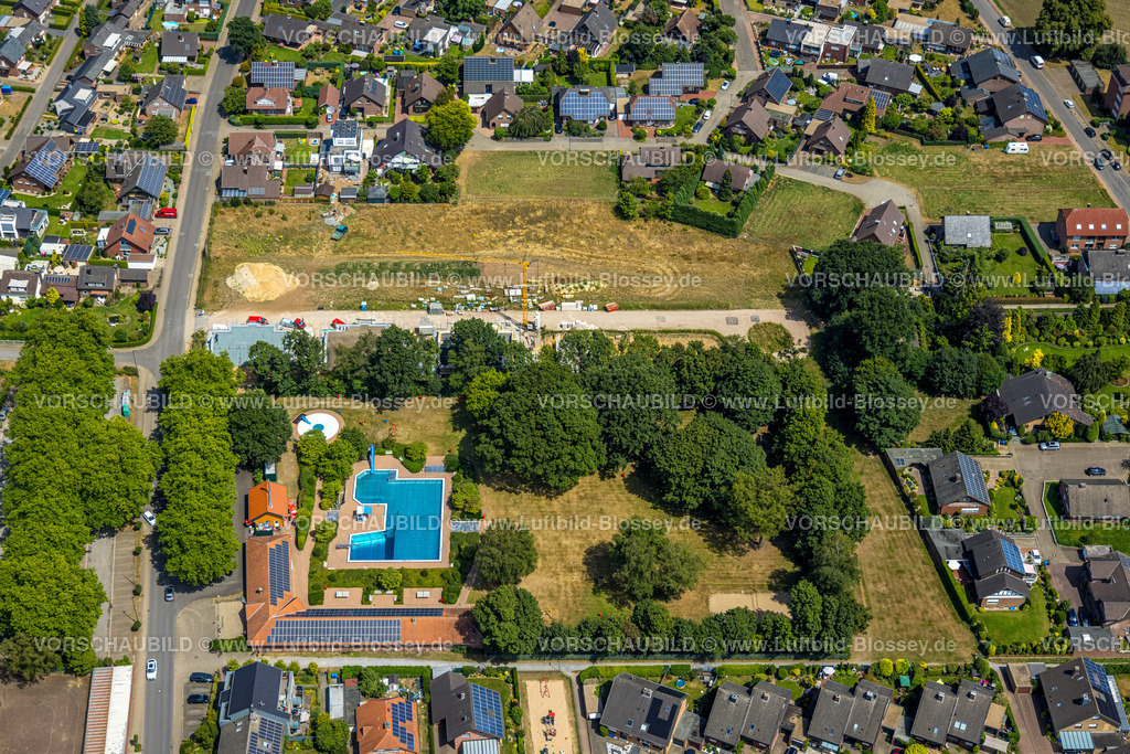 Hamminkeln220703708 | Luftbild, Freibad Dingden, Baustelle Akazienweg, Dingden, Hamminkeln, Niederrhein, Nordrhein-Westfalen, Deutschland
