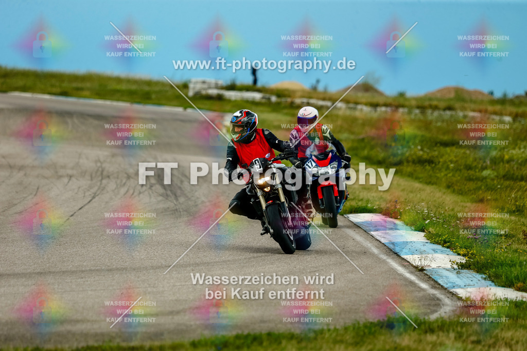 Chambley Juli-3088 | Hier findet Ihr Bilder von Touristenfahrten auf der Nürburgring Nordschleife oder von anderen Veranstaltungen die ich besucht habe. Viel Spass beim Durch Schauen 