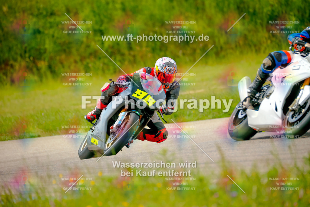 _MOT1132 | Hier findet Ihr Bilder von Touristenfahrten auf der Nürburgring Nordschleife oder von anderen Veranstaltungen die ich besucht habe. Viel Spass beim Durch Schauen 