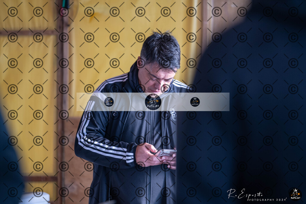 20241123_FCR-Hallenturnier-E_WEB (1) | Sport und Naturfotografie von Roberto Esposito zeigt echte Momente Bewegung und die Schönheit der Natur. Ausdrucksstarke Bilder schaffen Emotionen.