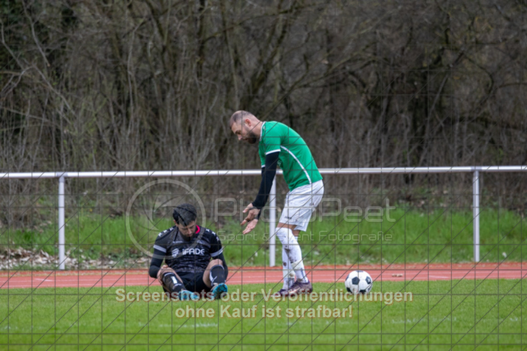 20260315_152542_0147 | #,TPSG Frisch Auf Göppingen (grün) vs. 1.Göppinger SV II (schwarz), Fussball, Kreisliga B8, Bezirk Neckar/Fils, 19. Spieltag, Saison 2025/2026, Rasenplatz Dr. Heinrich Zeller Stadion, Hohenstaufenstraße 142, 73033 Göppingen, 15.03.2026 - 15:00 Uhr,Foto: PhotoPeet / Event- &amp; Sportfotografie / Peter Harich