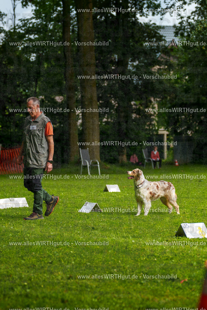 @allesWIRTHgut_Tierfotografie - www.allesWIRTHgut.de - 7R502840 | Professionelle Tierfotografie in Mönchengladbach von Daniel Wirth (allesWIRTHgut). Liebevolle & natürliche Bilder von Hunden & Katzen für unvergessliche Erinnerungen.