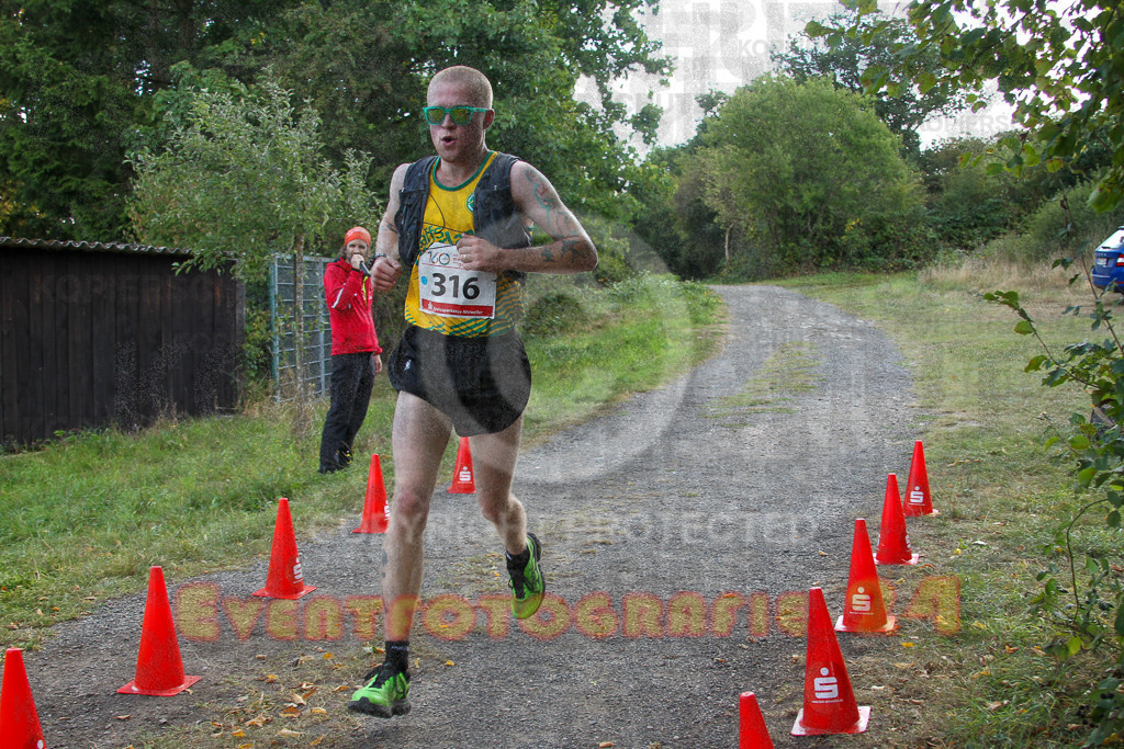 250830_1116_EV4_3362 | Sportfotografie im Rhein-Sieg Kreis, Köln, Bonn, NRW, Rheinland Pfalz, Hessen, etc. Unser Tätigkeitsfeld umfasst den Laufsport vom Volkslauf über den Marathon, Duathlon, Triathon bis zum Ultralauf wie Kölnpfad Ultra oder Schindertrail.