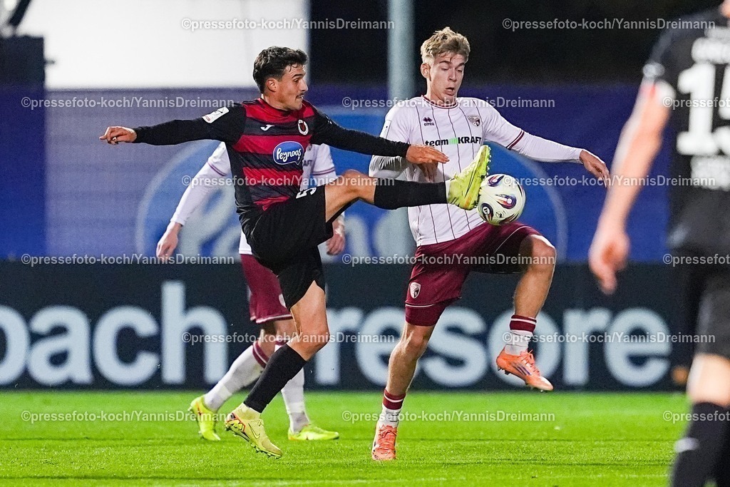 xYDR31102501103 | 31.10.2025, xydrx, Fußball, 3.Liga, FC Viktoria Köln - FC Ingolstadt 04, Saison 2025 2026, Sportpark Höhenberg: Leonhard Muenst (FC Viktoria Köln #5) im Zweikampf gegen Max Plath (FC Ingolstadt #14)  DFB regulations prohibit any use of photographs as image sequences and or quasi-video.