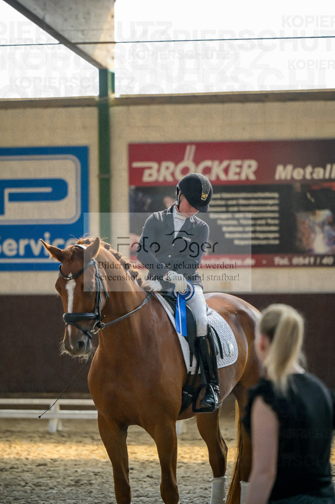 Reitturnier Voxtrup | Entdecke hochwertige Reitturnierfotos von Foto Oger. Professionell, emotional und authentisch – jetzt Lieblingsmomente im Shop bestellen.Deutschlandweite Turnierfotografie. - Realisiert mit Pictrs.com