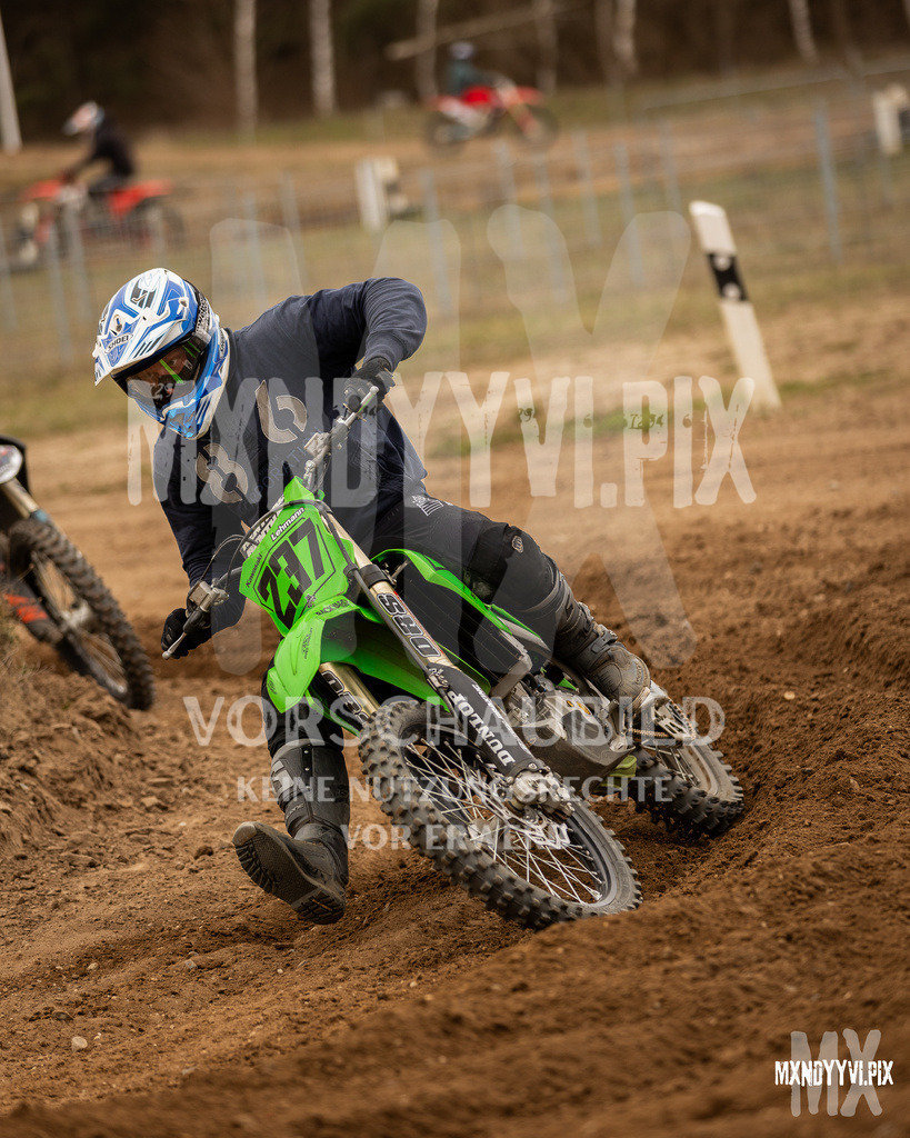 866A1555 | mxndyyvipix