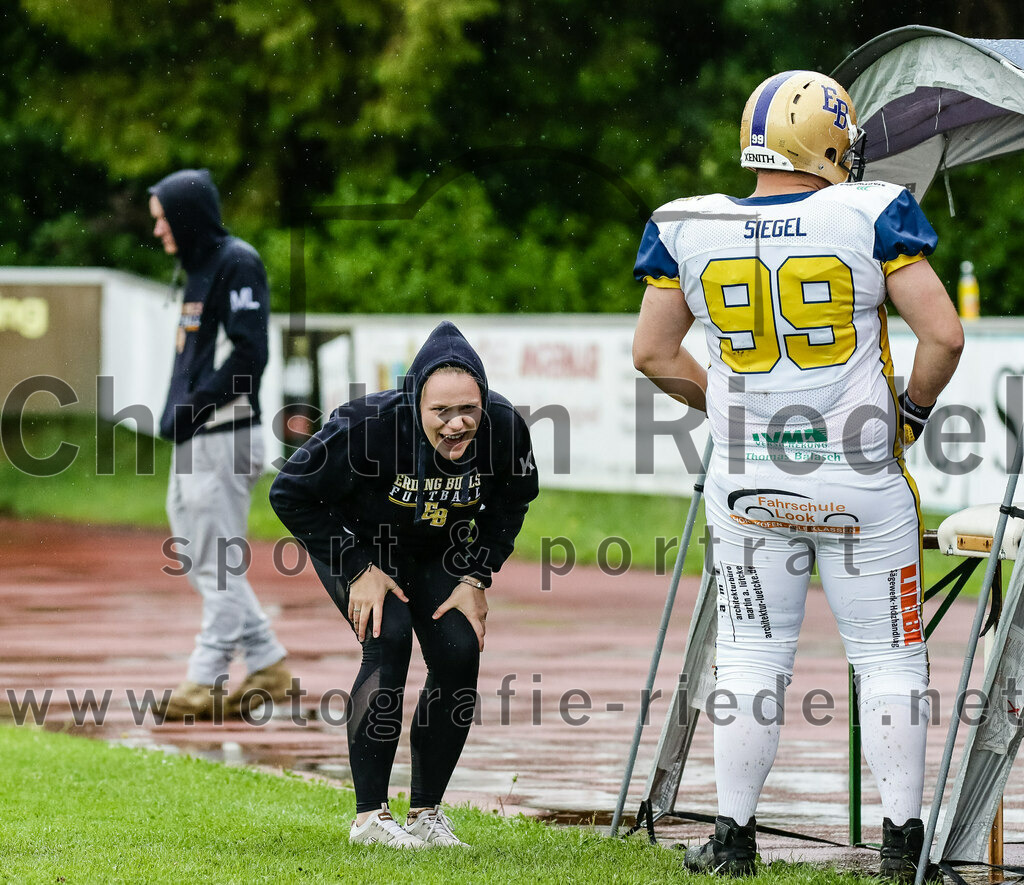 2022-05-29_057_Erding_Bulls_gegen_Nuernberg_Rams | Erding, Deutschland, 29.05.2022:
Fußball, Regionalliga 2022, 5. Spieltag, Erding Bulls gegen Nürnberg Rams, Endergebnis: 10:16

Marco Siegel (Erding Bulls, #99)

Foto: Christian Riedel / fotografie-riedel.net