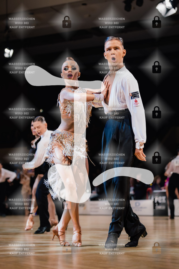 Goldstadtpokal 2025 - WDSF Open Latin Youth 2nd (72) Ivan Smekalkin _ Yeva Liermontova (Schwarz Weiß Club Pforzheim)-2025-01-25-0422 | Webshop for digital downloads and prints of dance sport, event & show photographer Julian Link - Realisiert mit Pictrs.com