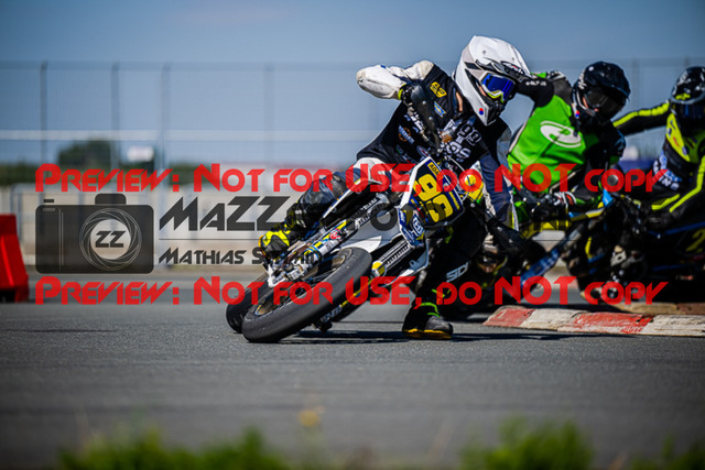 MaZZes_FotoMatrix_220903_1466 | S2