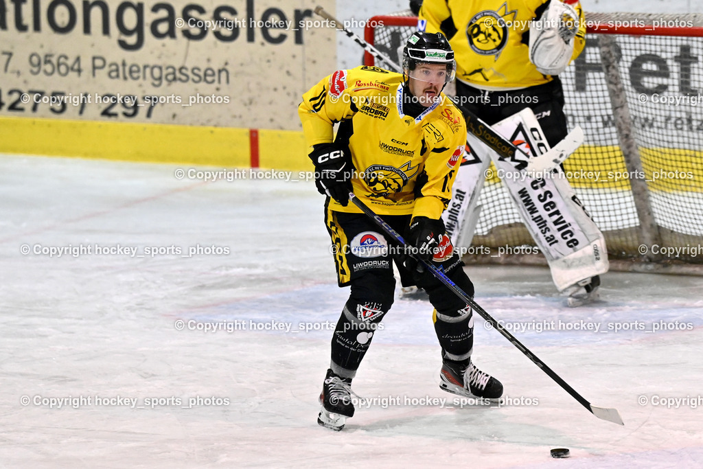 ESC SPARKASSE STEINDORF vs. MET PHOTOVOLTAIK HORNETS SPITTAL | #70 Kronig Daniel EC Hornets Spittal, ESC SPARKASSE STEINDORF vs. MET PHOTOVOLTAIK HORNETS SPITTAL, ESC SPARKASSE STEINDORF vs. MET PHOTOVOLTAIK HORNETS SPITTAL am 22.11.2025 in Steindorf (Ossiachersee Halle), Austria, (Photo by Bernd Stefan)